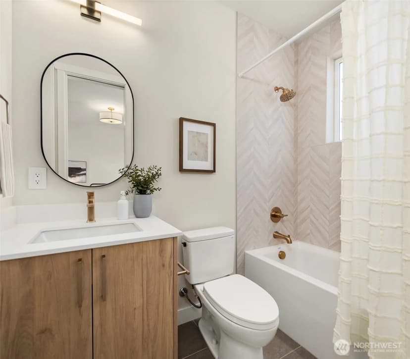 Property photo for 10217 Ne 24th Street, Bellevue photo 27