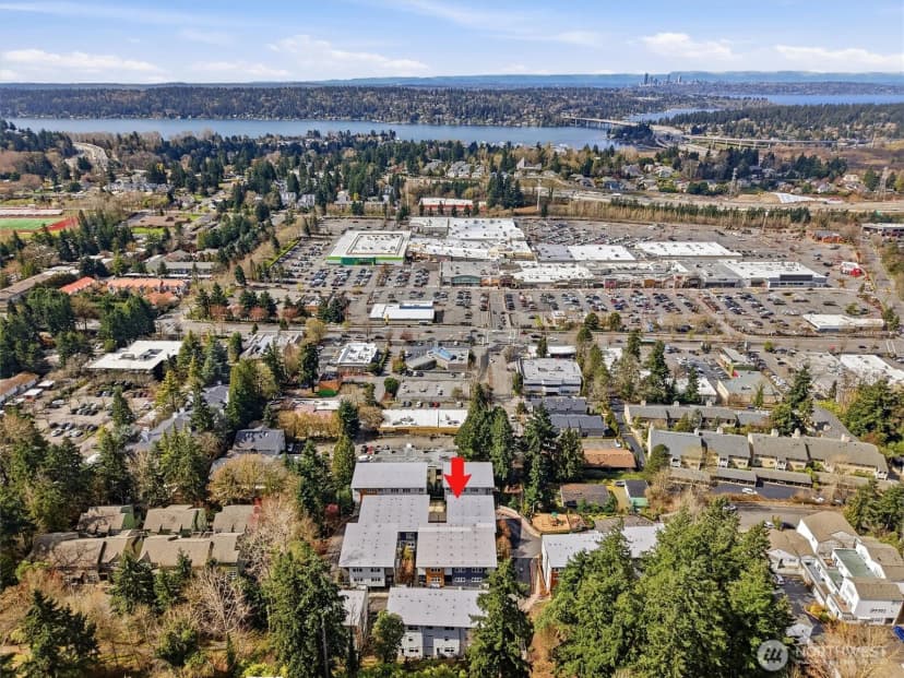 Property photo for 4033 129th Place Se, Bellevue photo 34