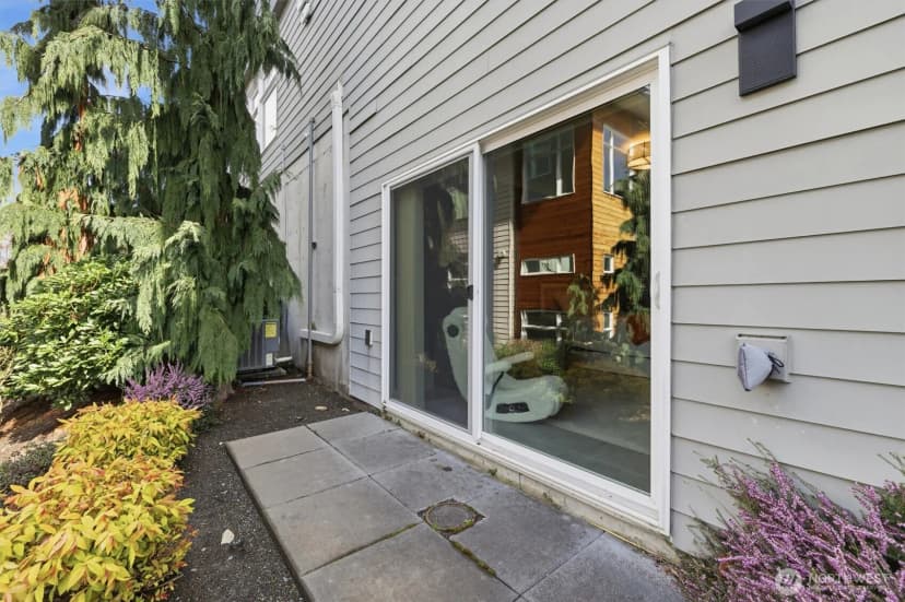 Property photo for 4033 129th Place Se, Bellevue photo 28