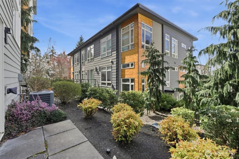 Property photo for 4033 129th Place Se, Bellevue photo 29