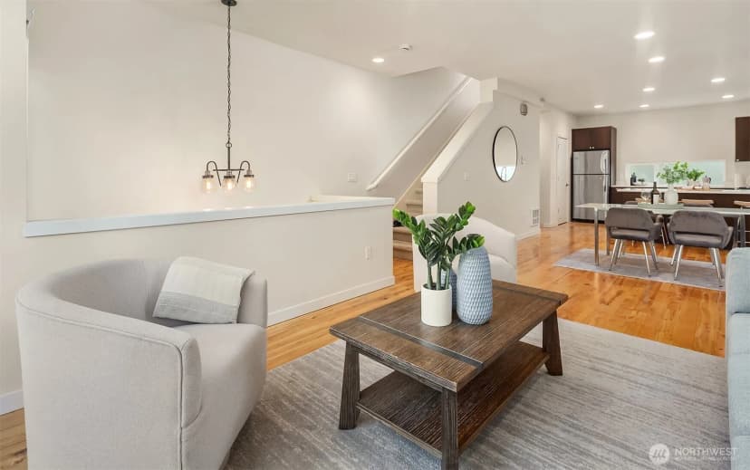 Property photo for 10363 Ashworth Avenue N, Seattle photo 14
