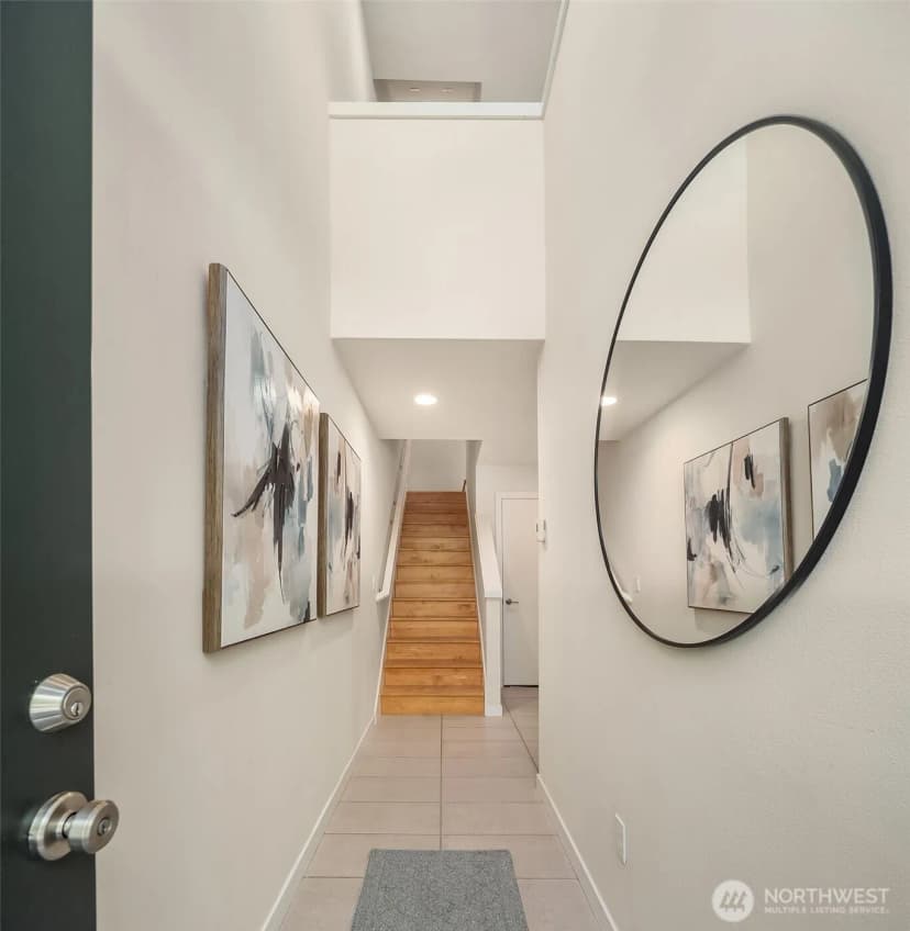 Property photo for 10363 Ashworth Avenue N, Seattle photo 4