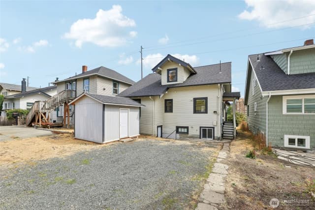 Property photo for 4545 5th Avenue Ne, Seattle photo 5