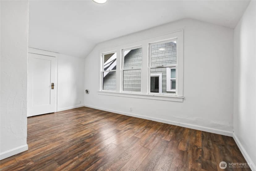 Property photo for 4545 5th Avenue Ne, Seattle photo 17
