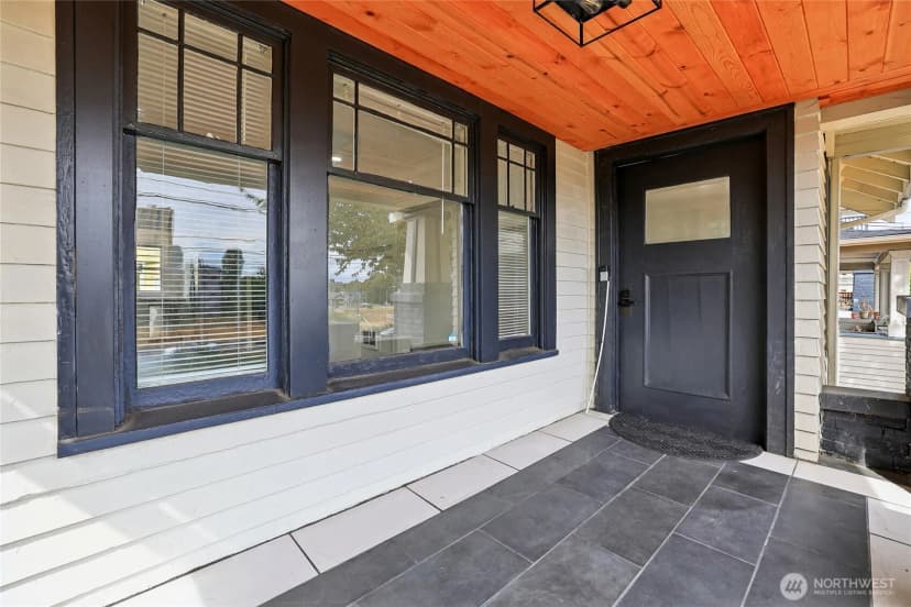 Property photo for 4545 5th Avenue Ne, Seattle photo 30
