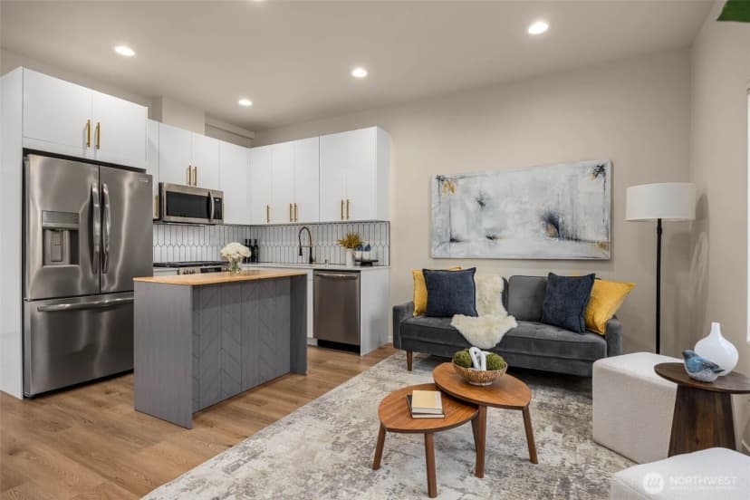 Property photo for 3828 35th Avenue W ##b, Seattle photo 8