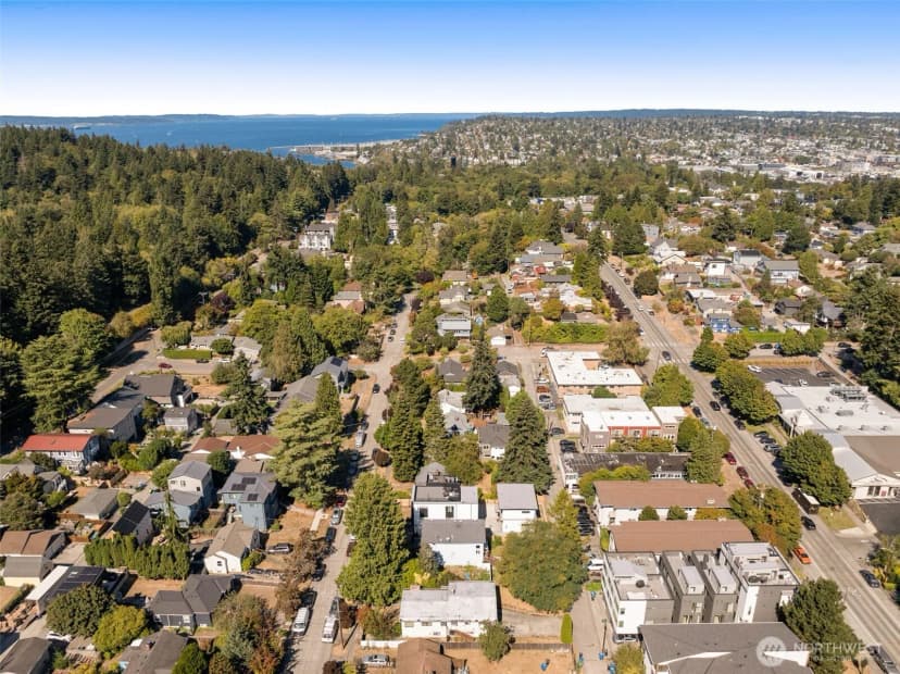 Property photo for 3828 35th Avenue W ##b, Seattle photo 30