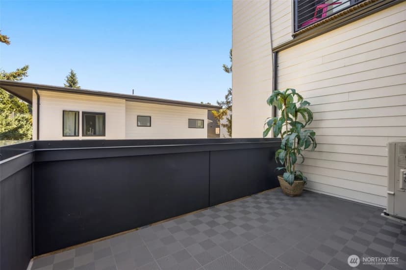 Property photo for 3828 35th Avenue W ##b, Seattle photo 15