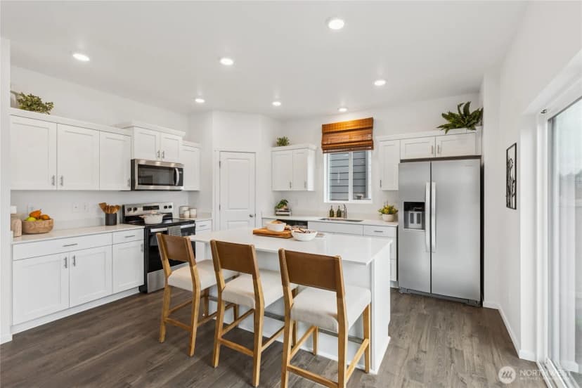 Property photo for 1435 Lambertus Avenue #19, Buckley photo 4