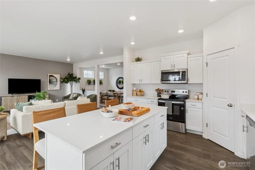 Property photo for 1435 Lambertus Avenue #19, Buckley photo 16