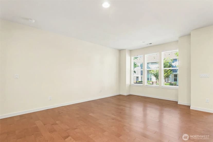 Property photo for 1423 Ne Hickory Lane, Issaquah photo 6