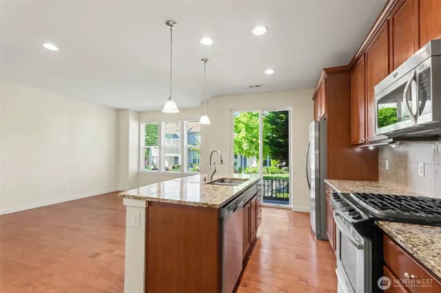 Property photo for 1423 Ne Hickory Lane, Issaquah photo 4
