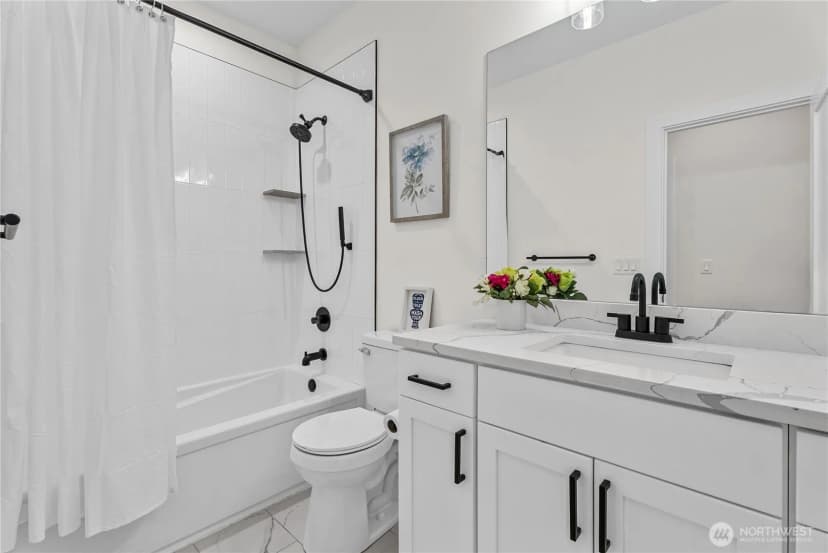 Property photo for 13529 Cascadian Way, Everett photo 26