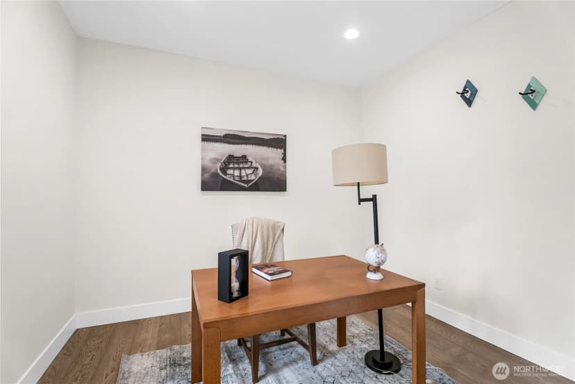 Property photo for 13529 Cascadian Way, Everett photo 20