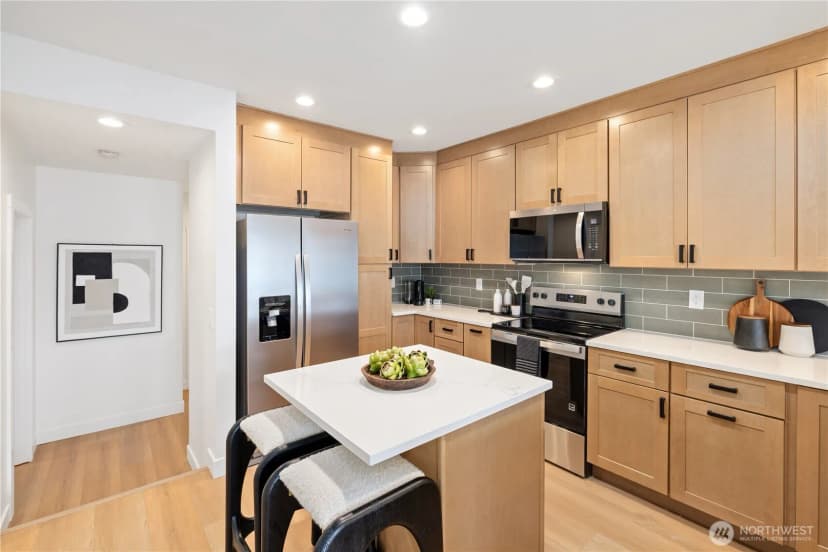 Property photo for 2105 Westlake Avenue N #201, Seattle photo 9