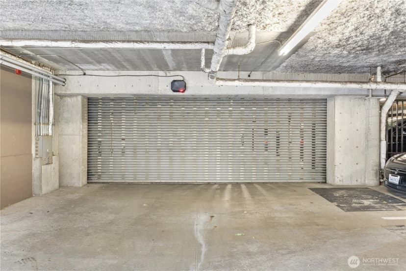 Property photo for 2105 Westlake Avenue N #201, Seattle photo 24