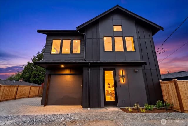 Property photo for 7513 12th Avenue Sw, Seattle