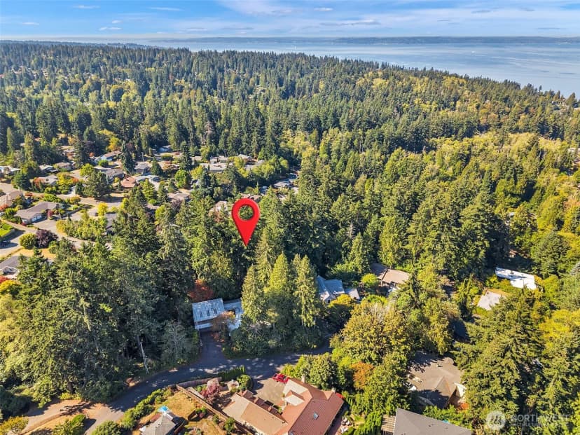 Property photo for 7414 Soundview Drive, Edmonds photo 6