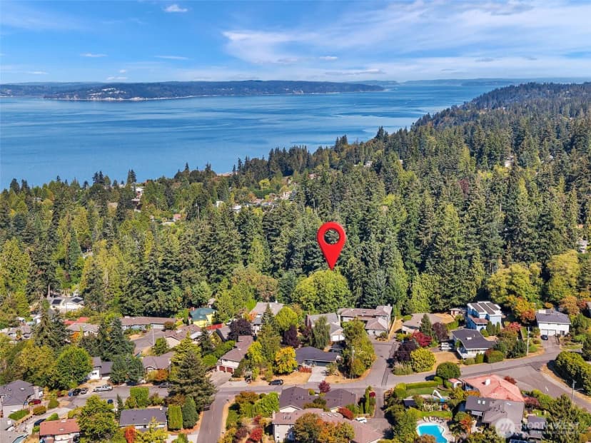Property photo for 7414 Soundview Drive, Edmonds