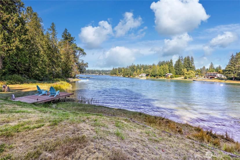 Property photo for 15678 Virginia Loop Road Ne, Poulsbo photo 3