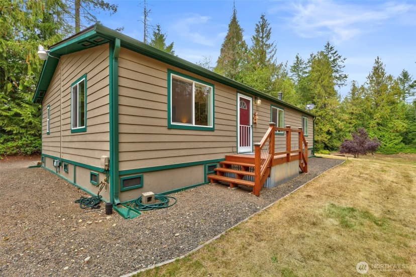 Property photo for 905 Griffiths Lane W, Seabeck photo 4