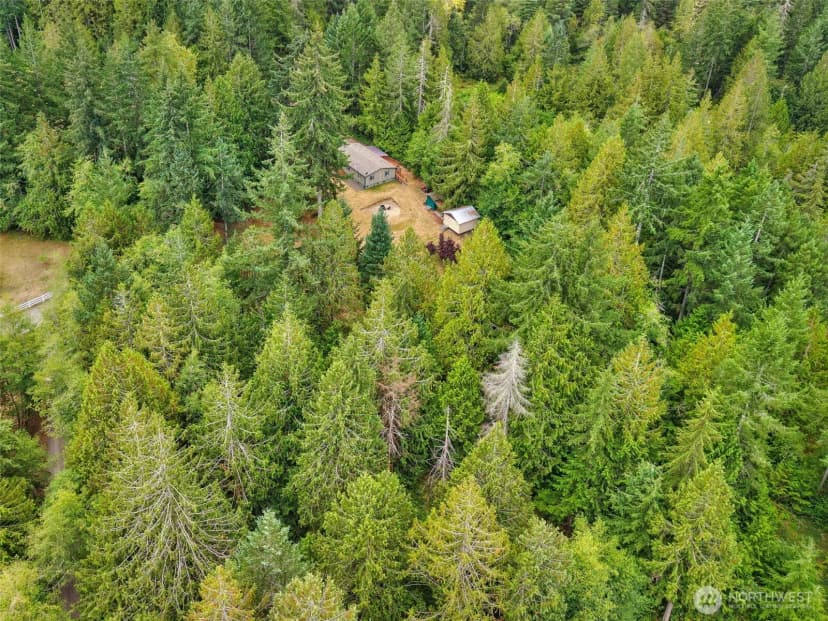 Property photo for 905 Griffiths Lane W, Seabeck photo 34