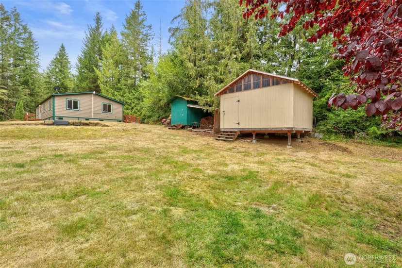 Property photo for 905 Griffiths Lane W, Seabeck photo 26