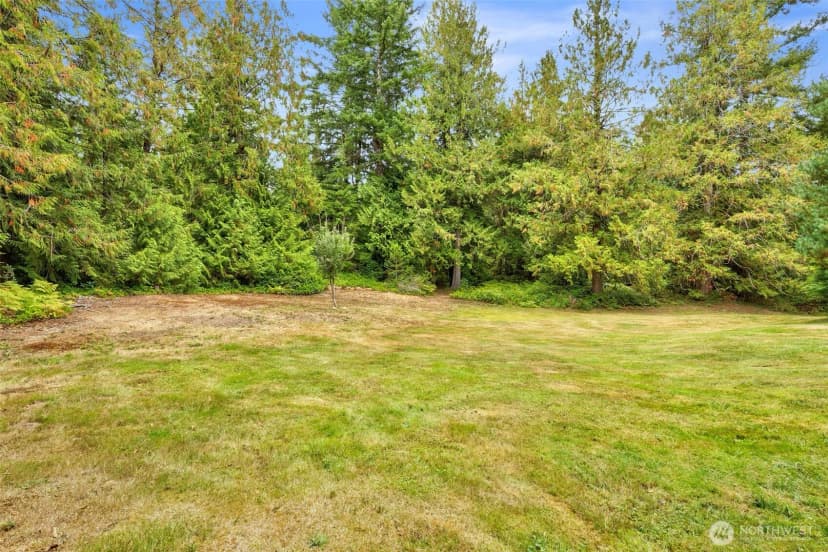 Property photo for 905 Griffiths Lane W, Seabeck photo 30