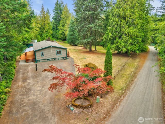 Property photo for 905 Griffiths Lane W, Seabeck photo 2