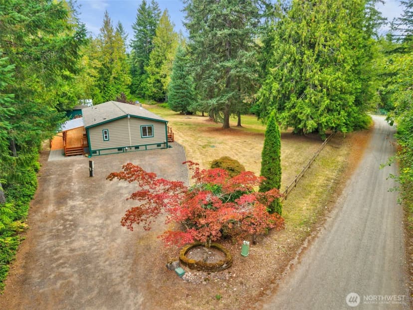Property photo for 905 Griffiths Lane W, Seabeck photo 2