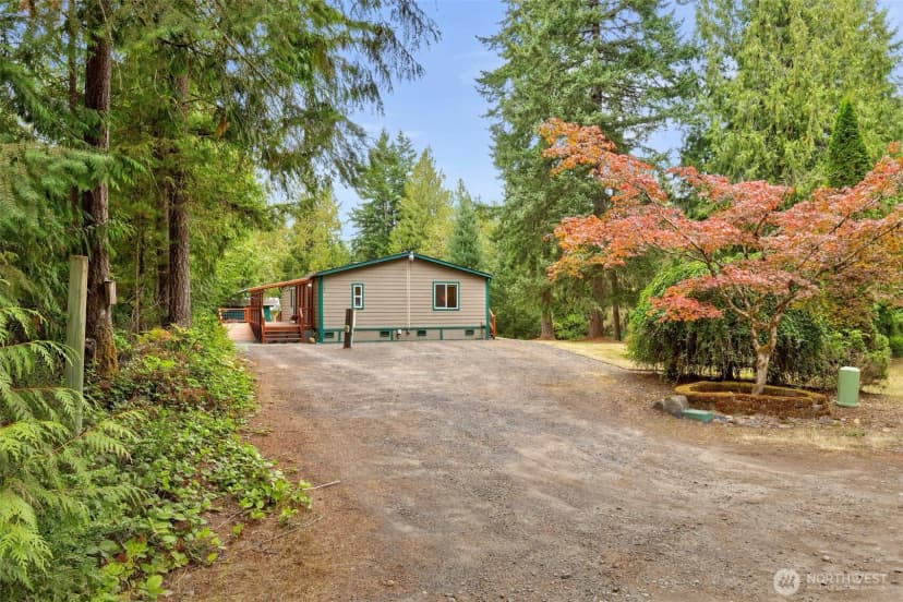 Property photo for 905 Griffiths Lane W, Seabeck photo 3