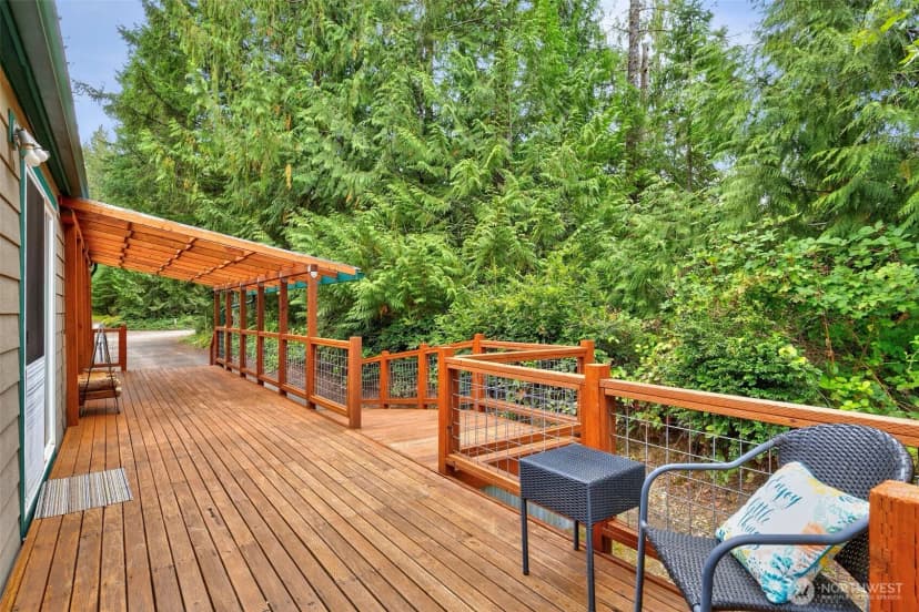 Property photo for 905 Griffiths Lane W, Seabeck photo 21