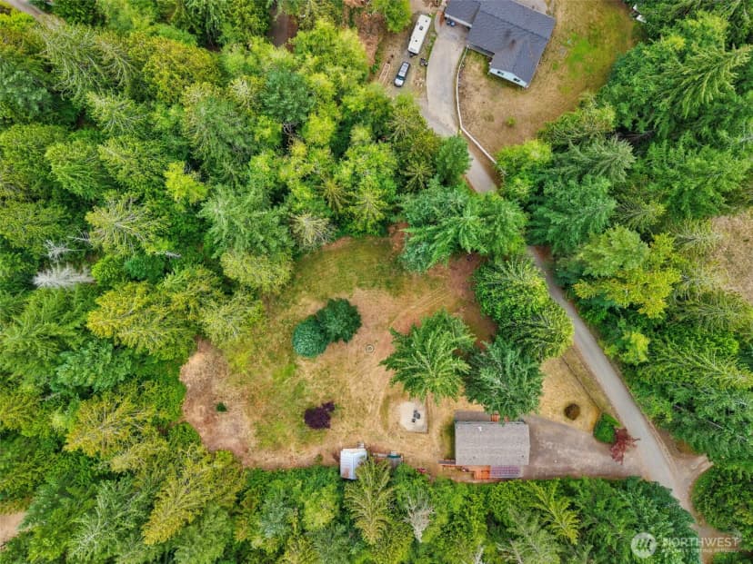 Property photo for 905 Griffiths Lane W, Seabeck photo 33