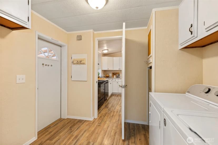 Property photo for 905 Griffiths Lane W, Seabeck photo 13