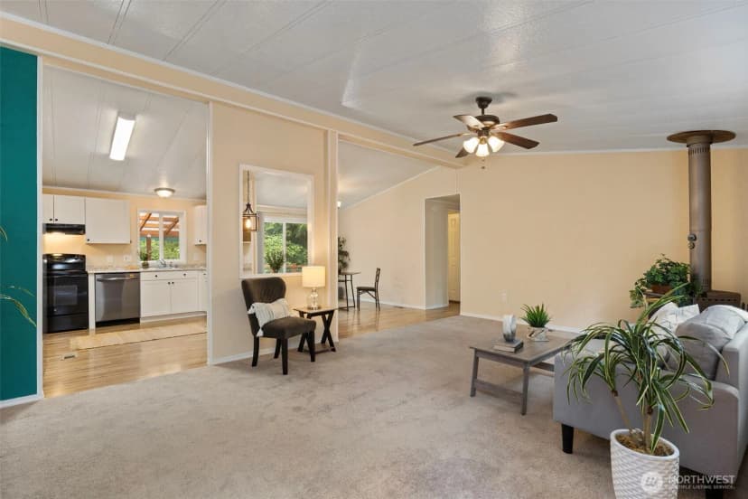 Property photo for 905 Griffiths Lane W, Seabeck photo 5