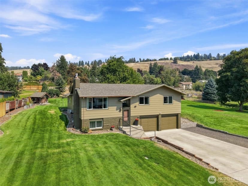 Property photo for 11007 E Rockwell Ave, Spokane Valley