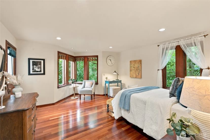 Property photo for 8025 45th Avenue Ne, Seattle photo 16