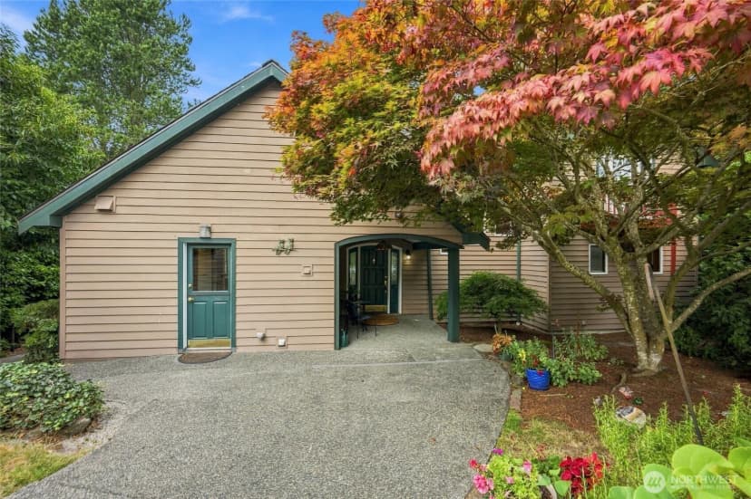 Property photo for 8025 45th Avenue Ne, Seattle