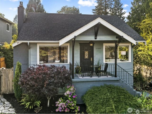 Property photo for 11237 84th Avenue S, Seattle photo 2