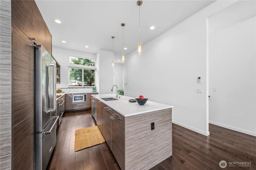 Property photo for 1921 8th Avenue W, Seattle photo 14