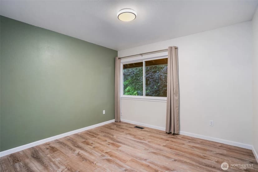 Property photo for 12312 Ne 147th Court, Kirkland photo 27
