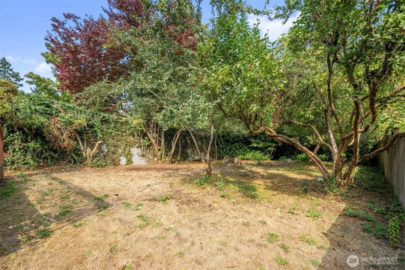 Property photo for 1718 Ne 88th Street, Seattle photo 25