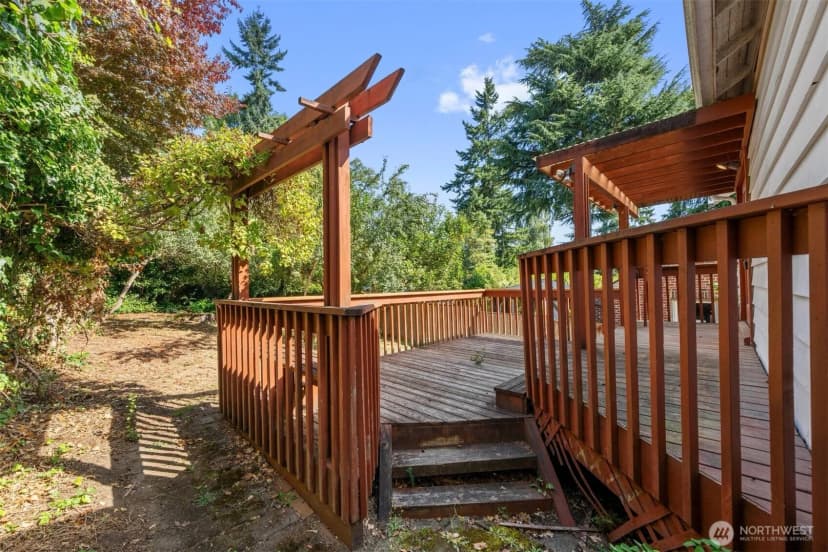 Property photo for 1718 Ne 88th Street, Seattle photo 24