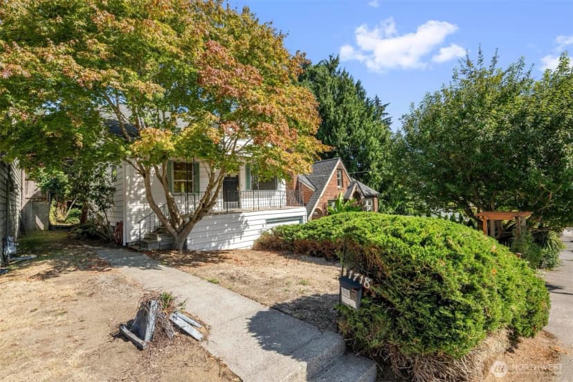 Property photo for 1718 Ne 88th Street, Seattle photo 4