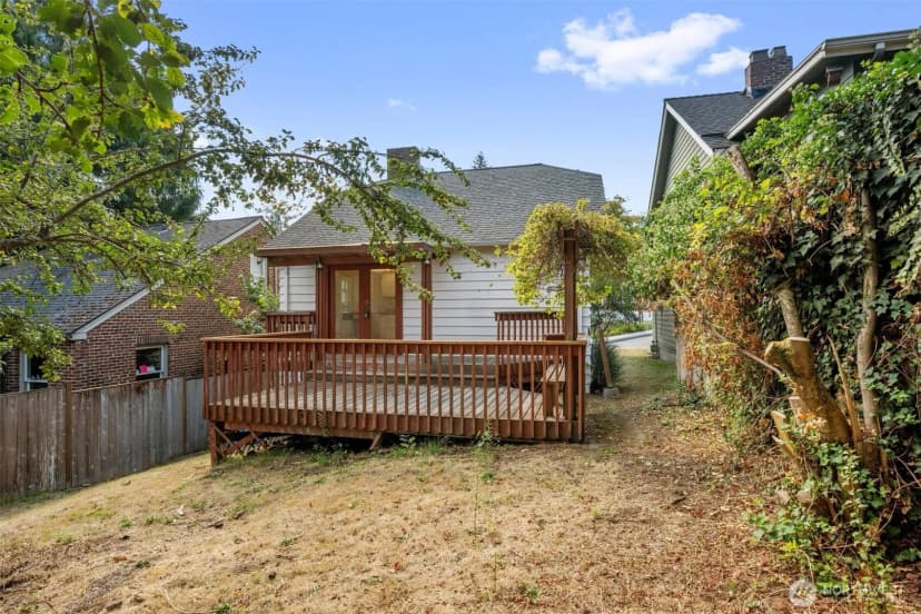Property photo for 1718 Ne 88th Street, Seattle photo 20