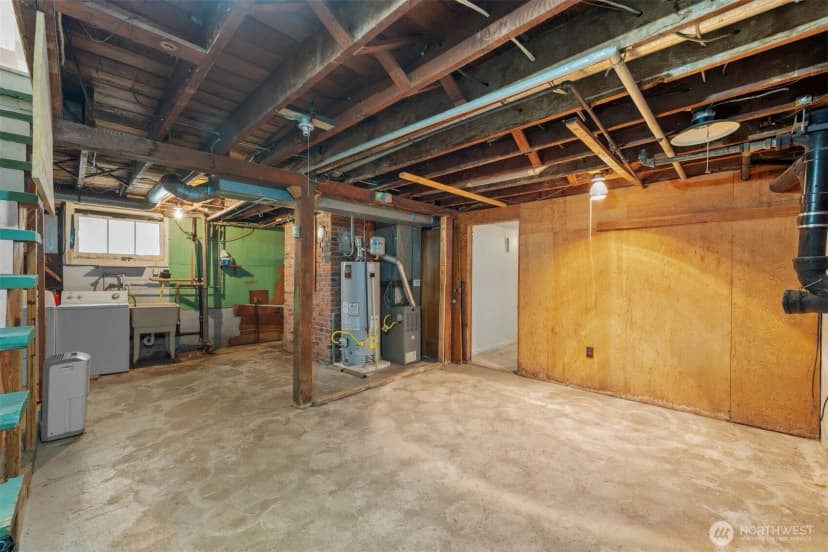Property photo for 1718 Ne 88th Street, Seattle photo 17