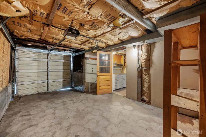 Property photo for 1718 Ne 88th Street, Seattle photo 18