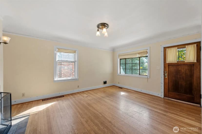 Property photo for 1718 Ne 88th Street, Seattle photo 7