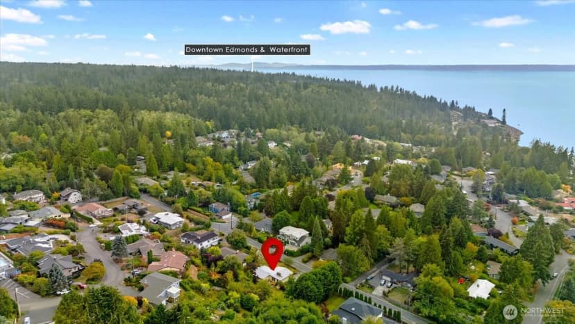 Property photo for 17207 76th Avenue W, Edmonds photo 38