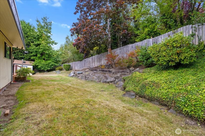 Property photo for 17207 76th Avenue W, Edmonds photo 32